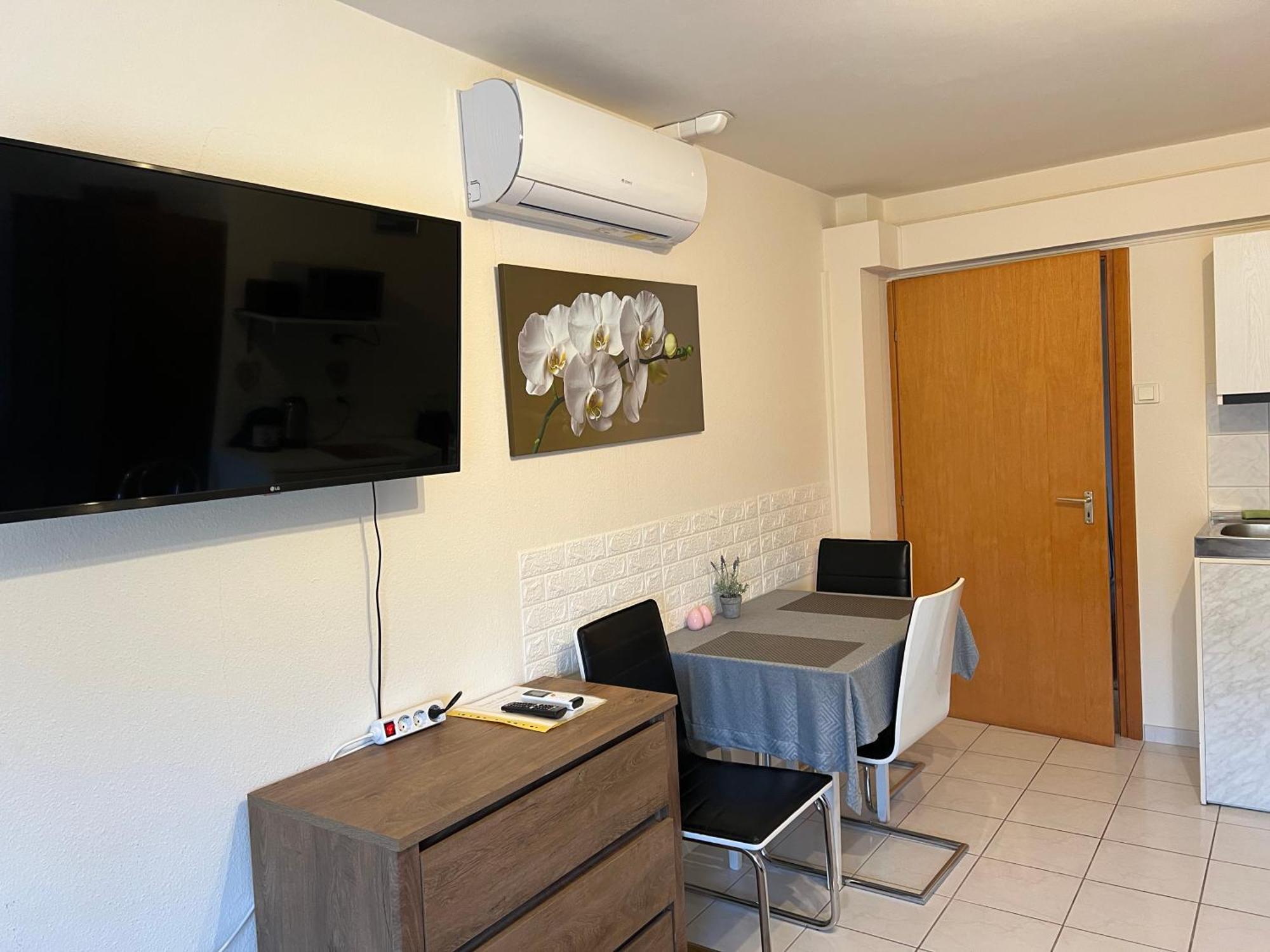 Respect Apartament Heviz Exterior photo